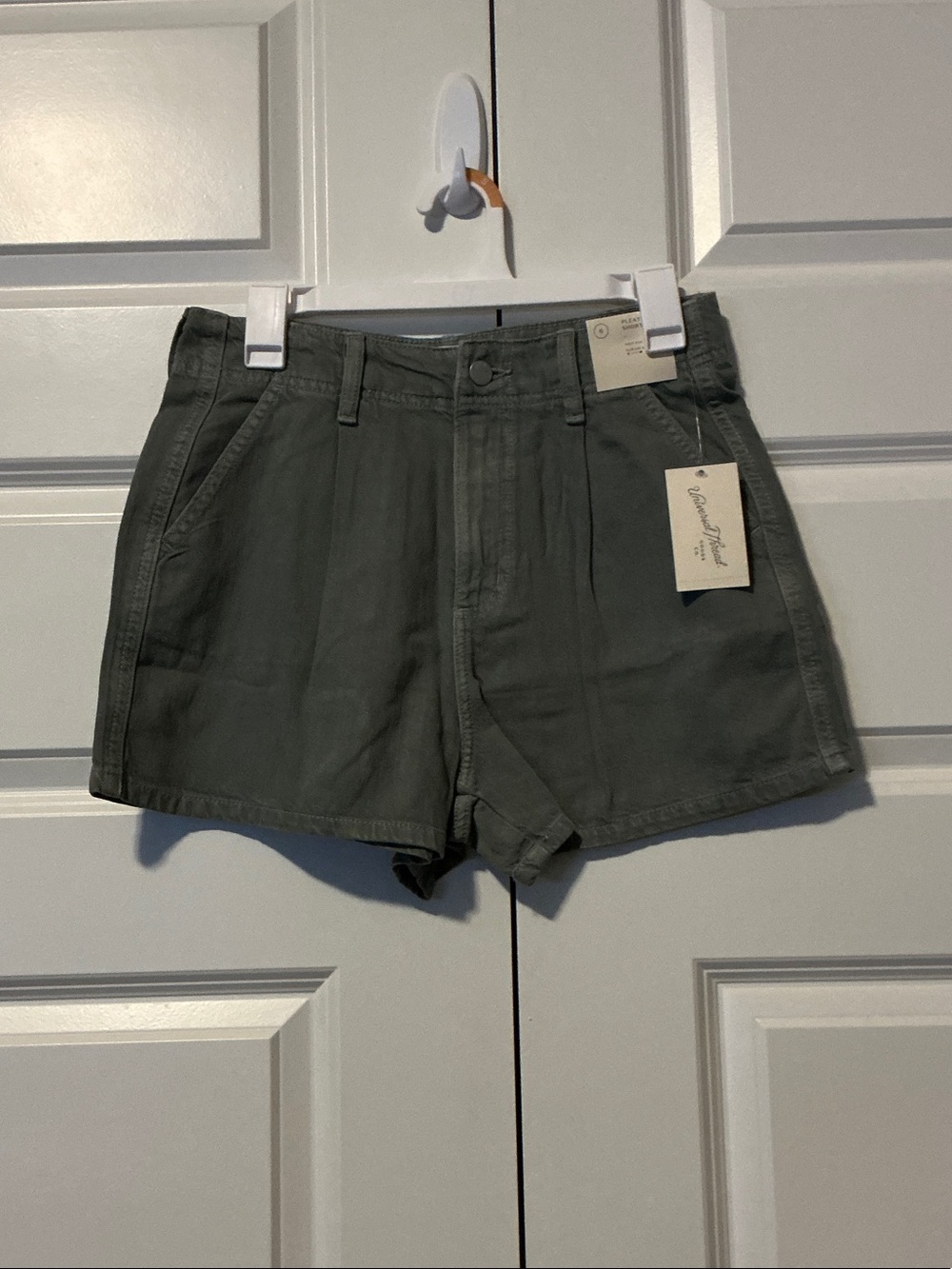 Universal Thread Olive High-Waist Utility Shorts